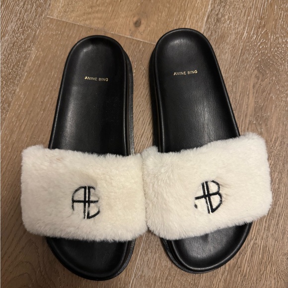 Anine Bing Faux Fur Slides size 37 - Picture 2 of 5